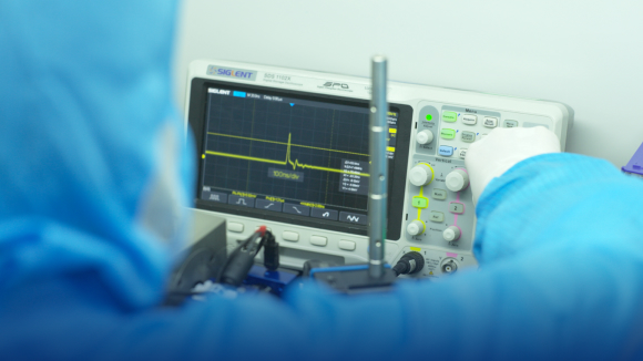 鼎点平台研发测试-不断突破传统产品技术开发模式，引入先进开发工程方法与工具。